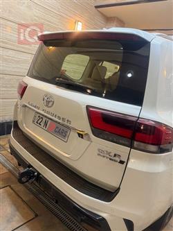 تويوتا لاندكروزر